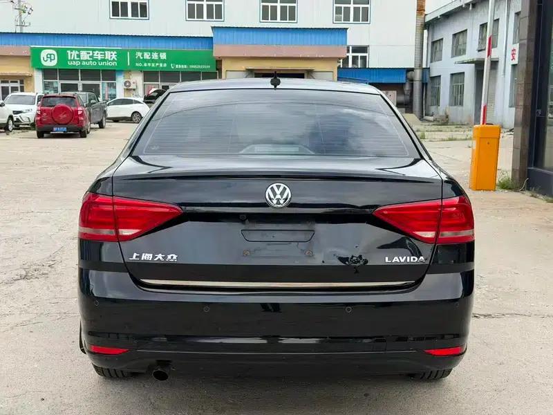 2015 Volkswagen Lavida 1.6L Manual Fashion Edition — миниатюра 5