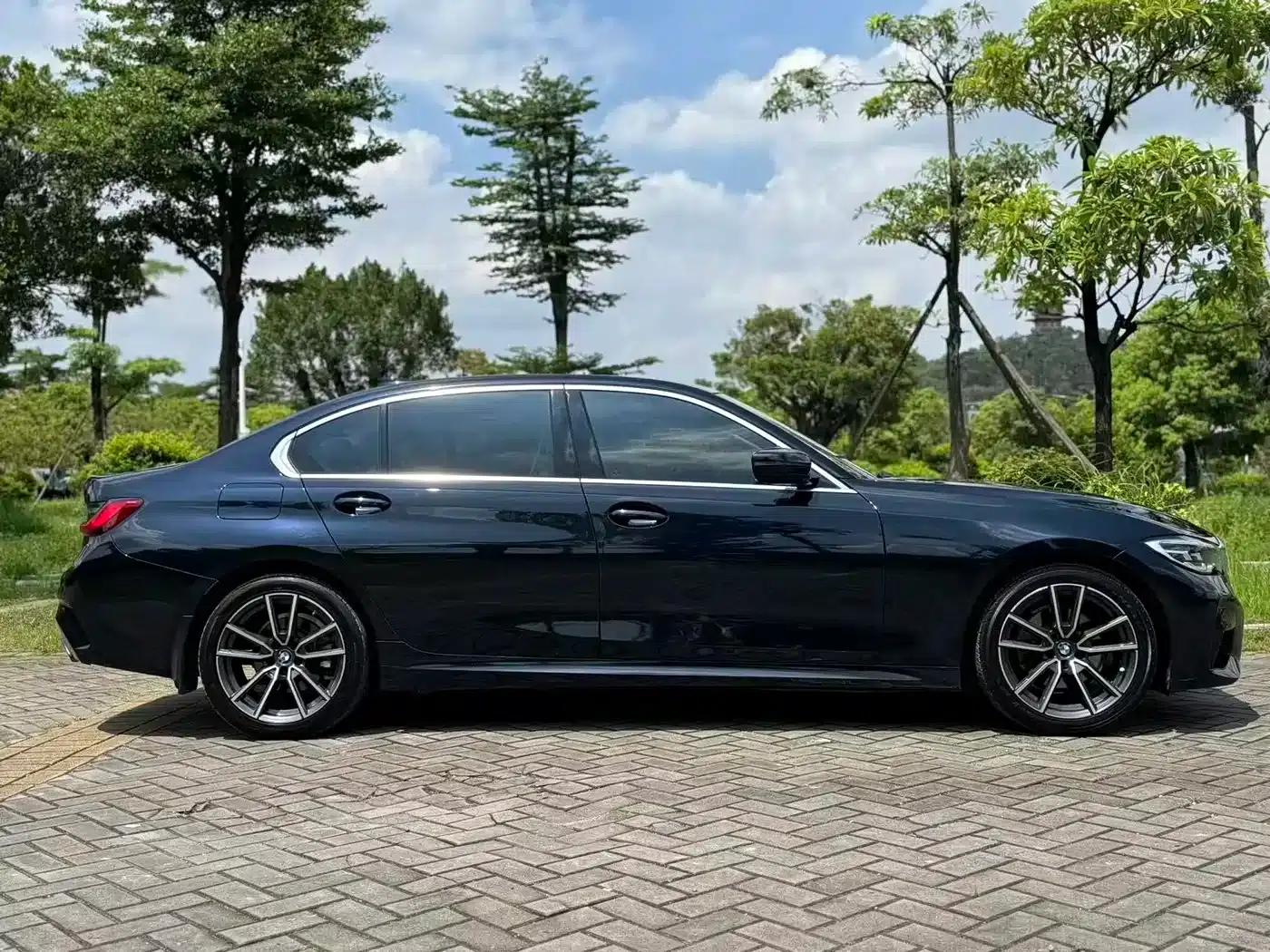 2021 BMW 3 Series Facelift 320Li M Sport Package — миниатюра 7