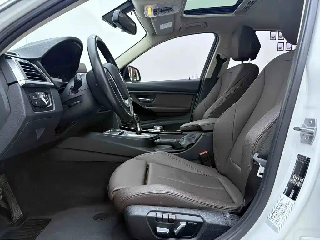 BMW 3 Series 2019 320Li Fashion Edition — миниатюра 18