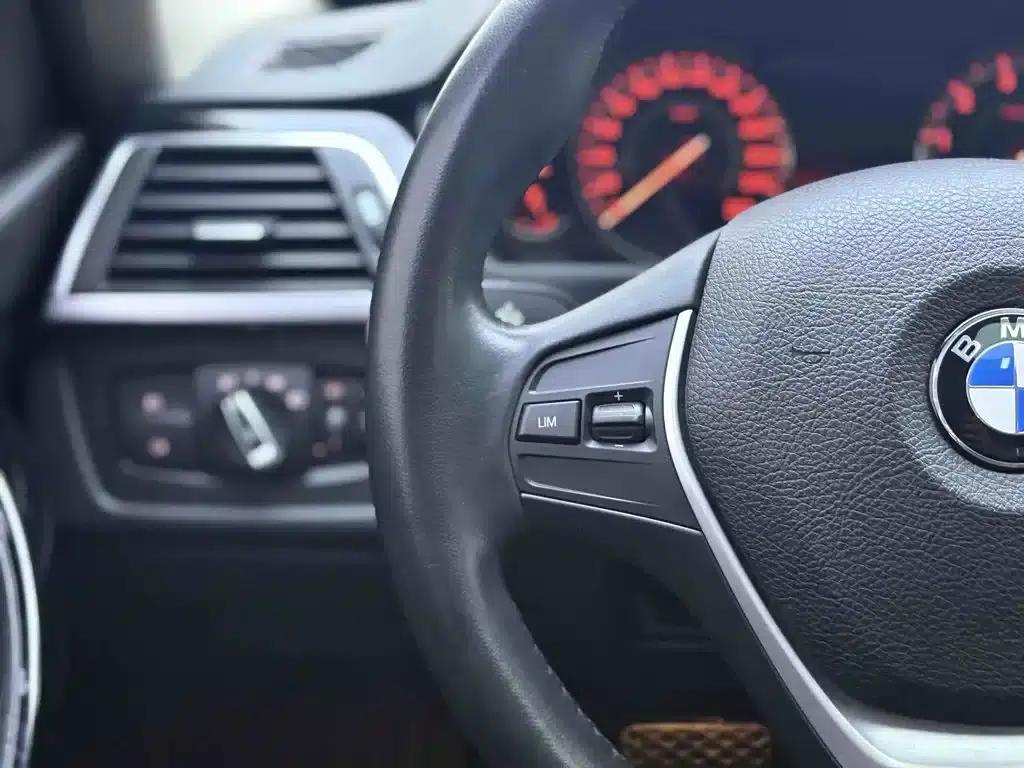 BMW 3 Series 2019 320Li Fashion Edition — миниатюра 23