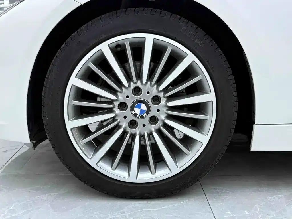 BMW 3 Series 2019 320Li Fashion Edition — миниатюра 10