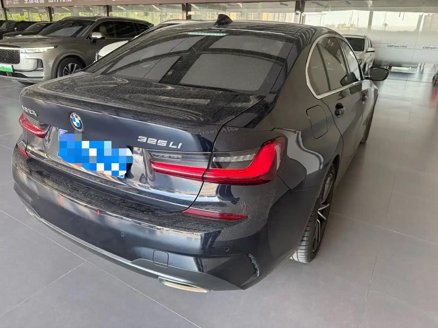 2022 BMW 3 Series 325Li M Sport Package — миниатюра 8
