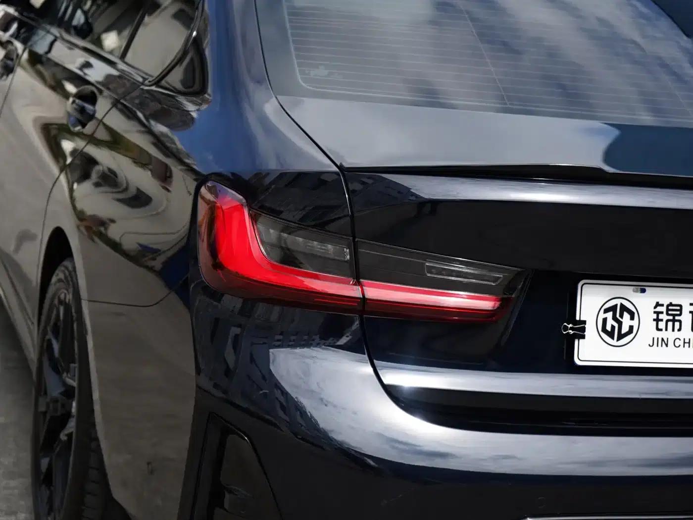 2025 BMW 3 Series 330Li M Sport Shadow Edition — миниатюра 23