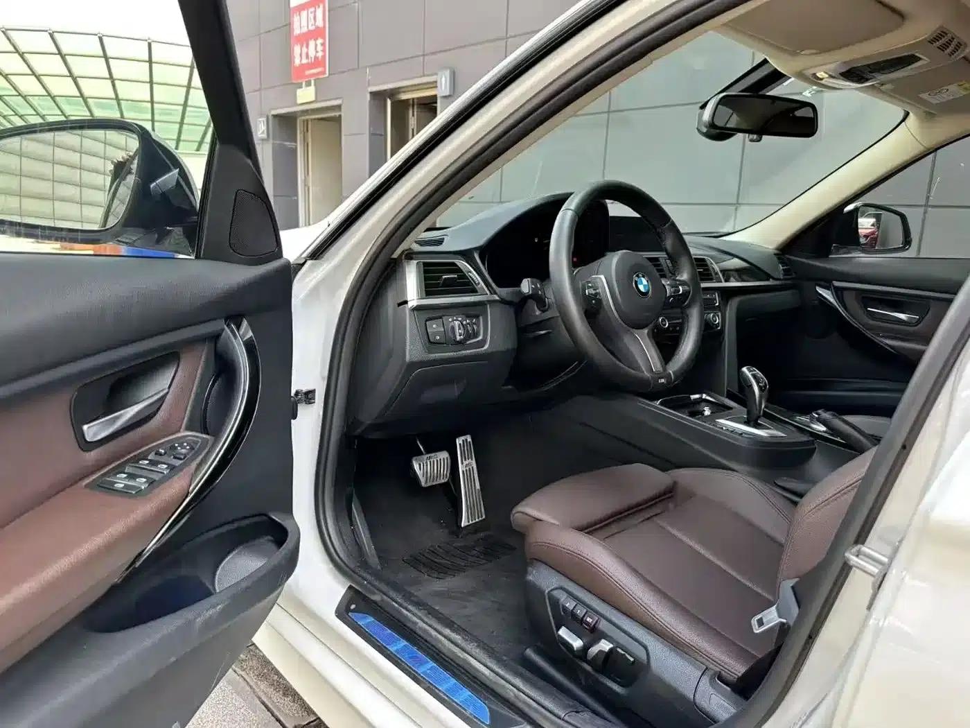2019 BMW 3 Series 320Li M Sport Package — миниатюра 4