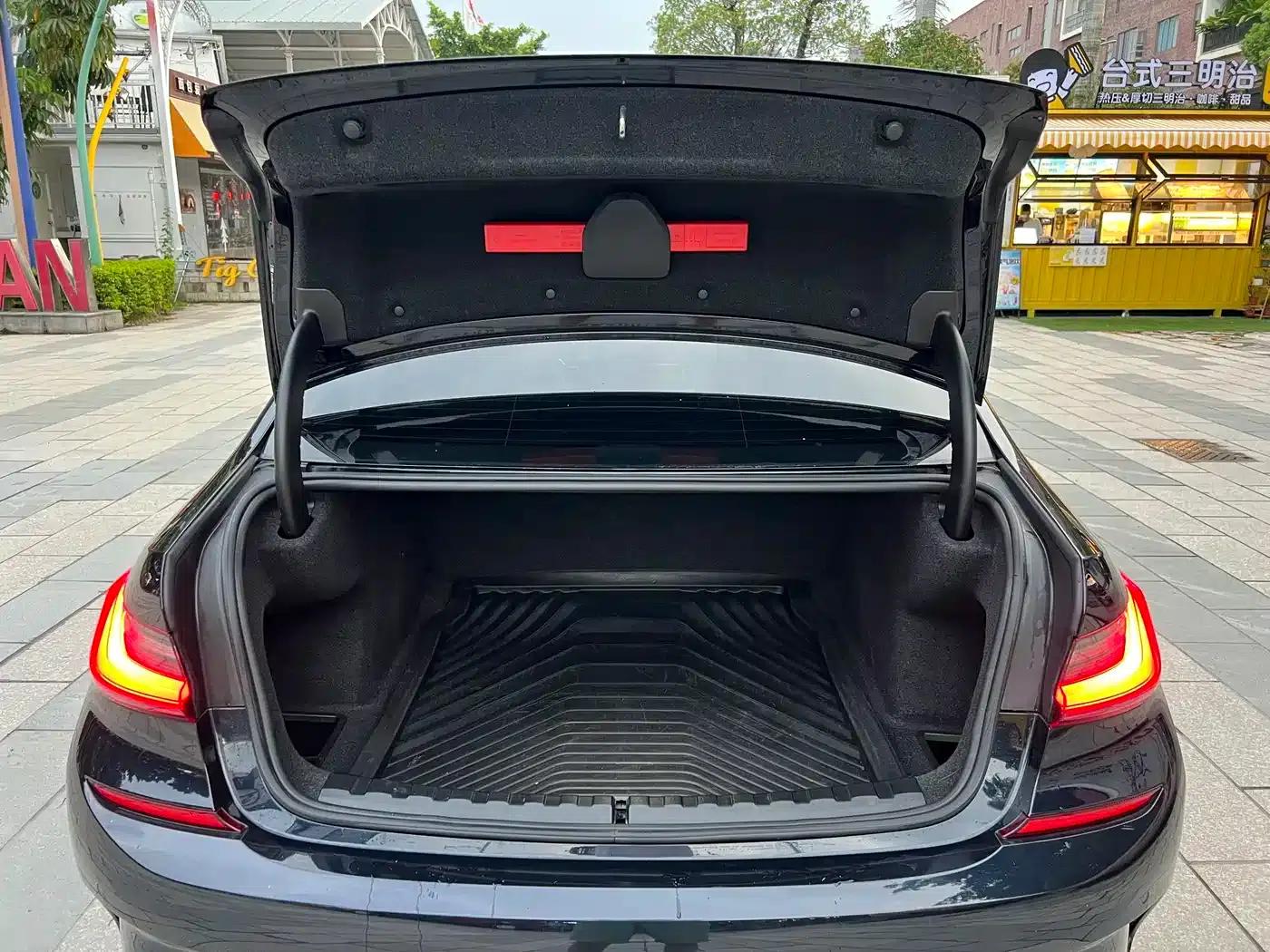 BMW 3 Series 2021 Facelift II 325Li M Sport Package — миниатюра 9