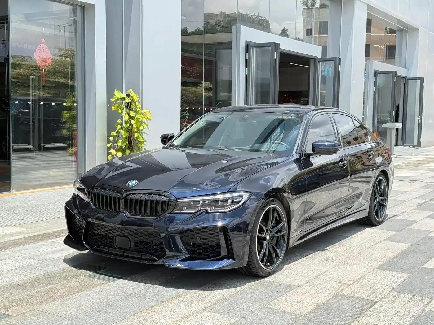 2020 BMW 3 Series 330i M Sport Shadow Edition — миниатюра 1
