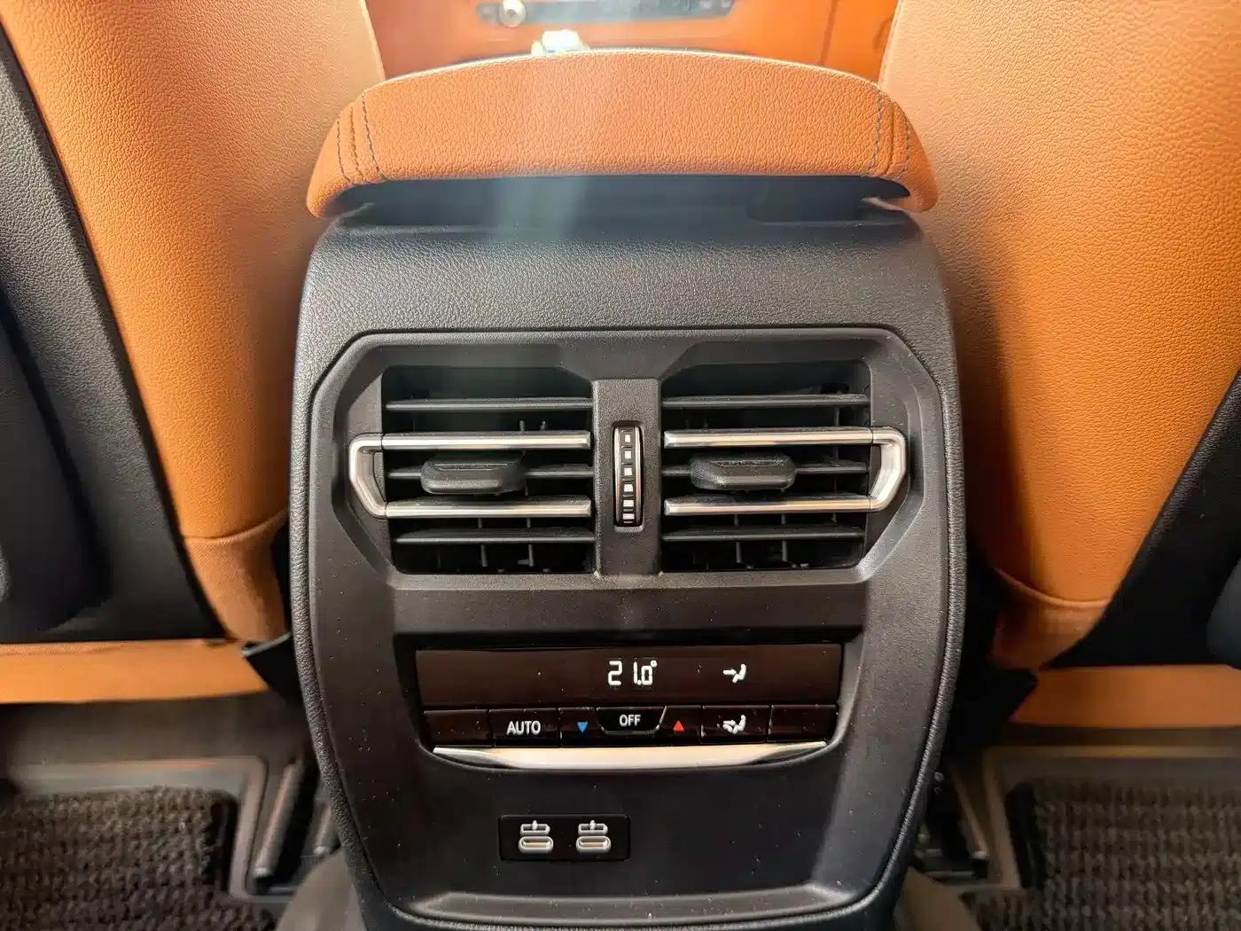 2020 BMW 3 Series 330i M Sport Shadow Edition — миниатюра 22
