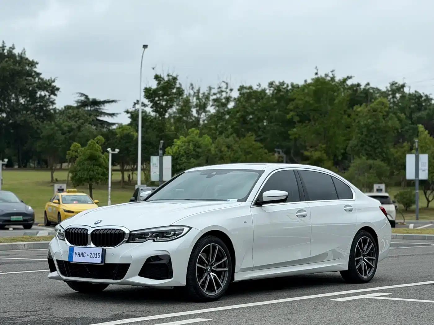 BMW 3 Series 2021 Facelift II 325Li M Sport Package — миниатюра 1