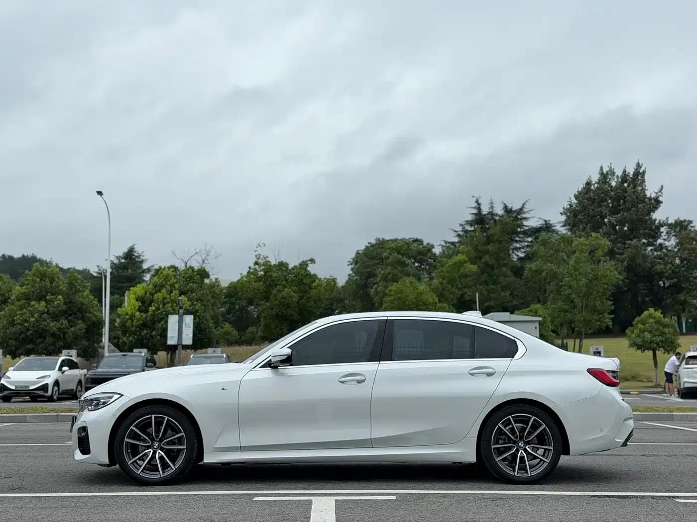BMW 3 Series 2021 Facelift II 325Li M Sport Package — миниатюра 4