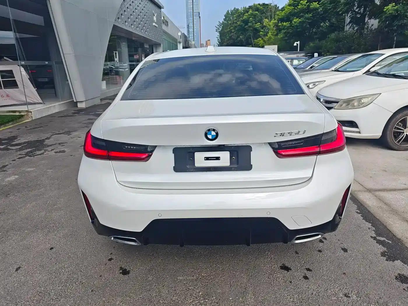 2025 BMW 3 Series 325Li M Sport Package — миниатюра 8