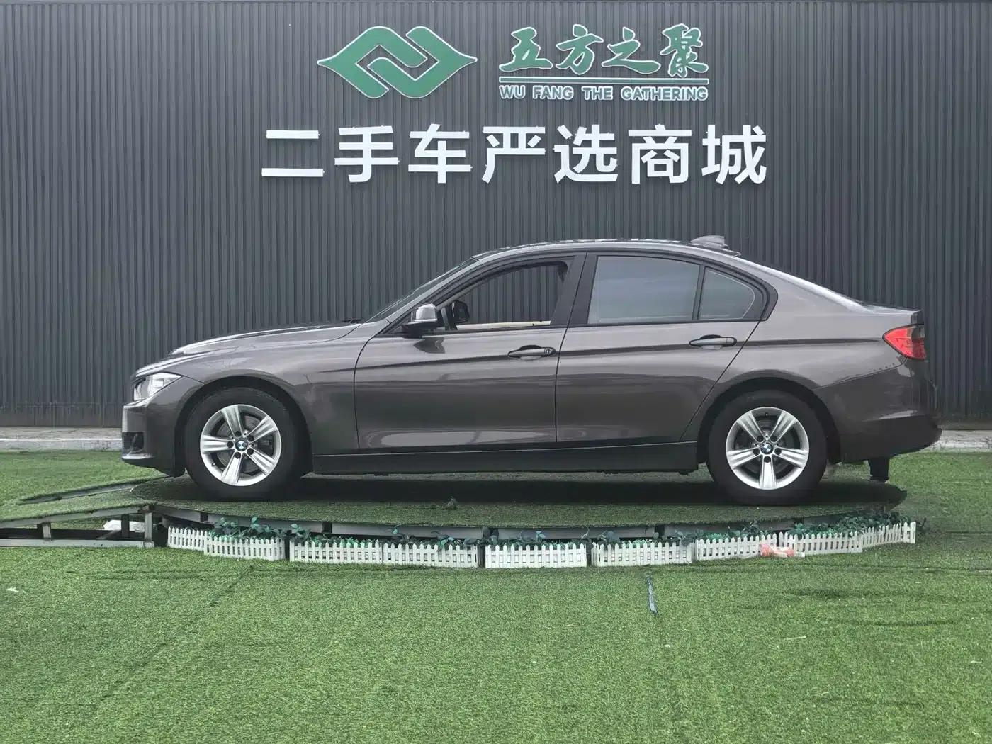 2014 BMW 3 Series 320i Fashion Edition — миниатюра 19
