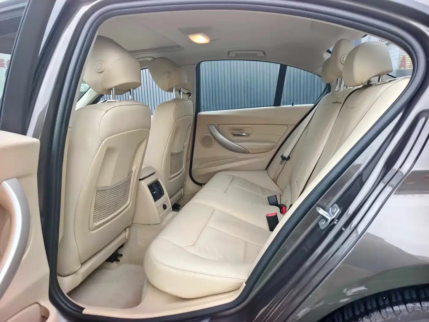 2014 BMW 3 Series 320i Fashion Edition — миниатюра 7