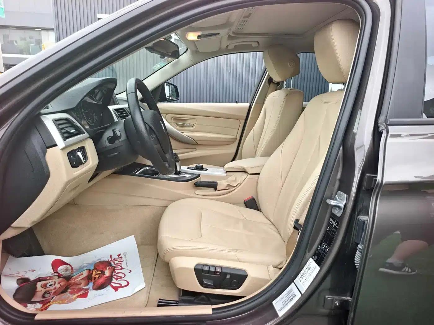 2014 BMW 3 Series 320i Fashion Edition — миниатюра 8