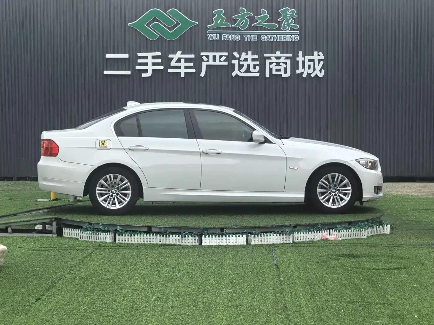 BMW 3 Series 2012 320i Fashion Edition — миниатюра 4