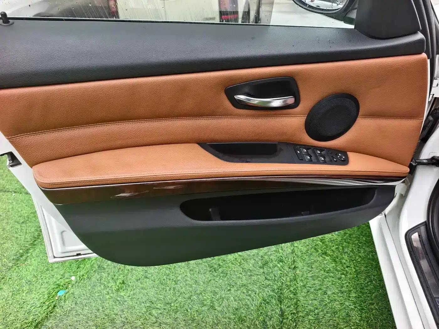 BMW 3 Series 2012 320i Fashion Edition — миниатюра 10