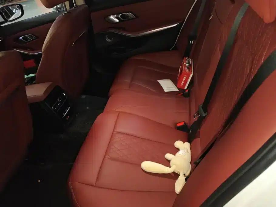 2023 BMW 3 Series 320Li M Sport Package — миниатюра 11