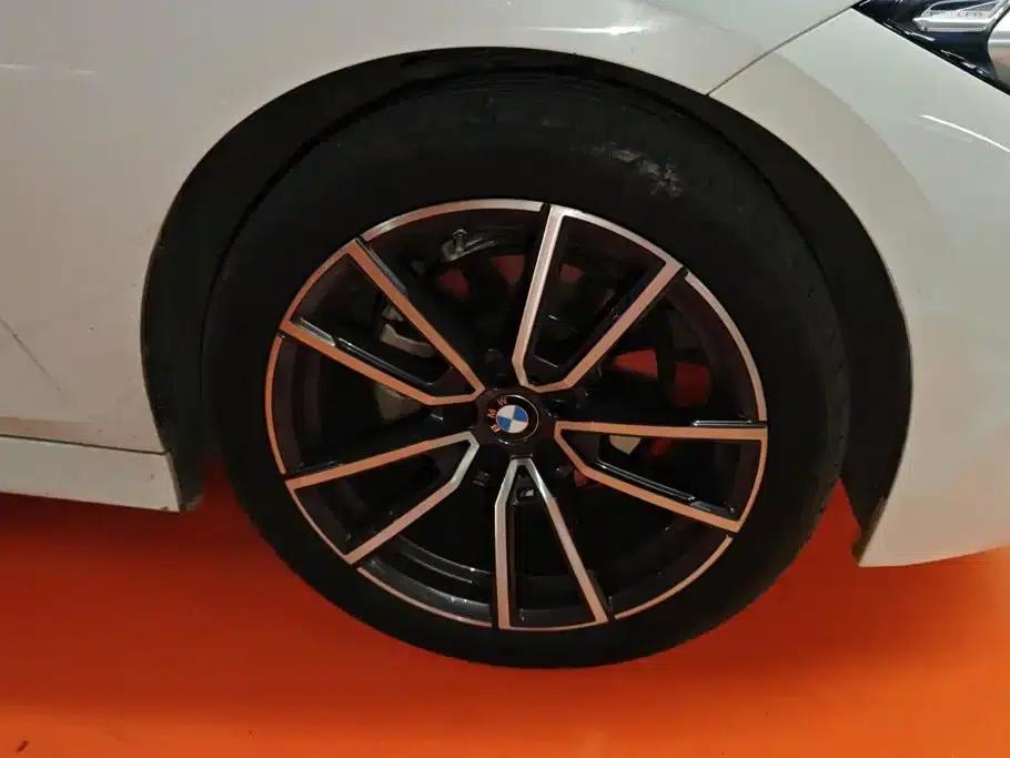 2023 BMW 3 Series 320Li M Sport Package — миниатюра 6
