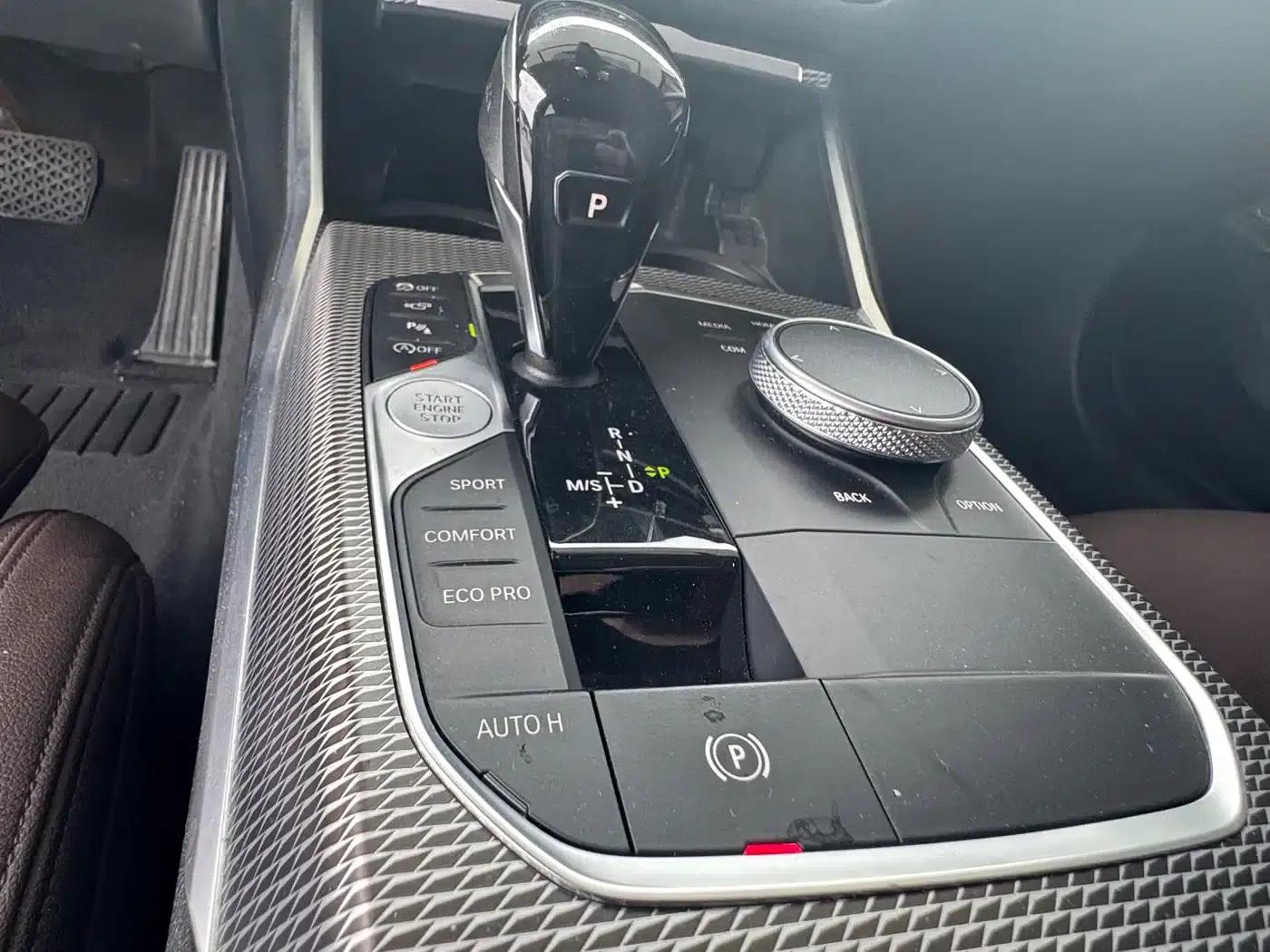 2020 BMW 3 Series 325Li M Sport Shadow Edition — миниатюра 12