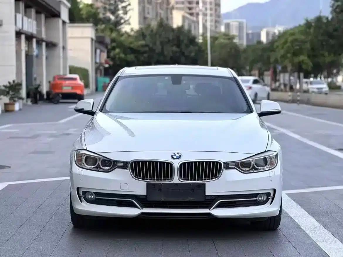 2016 BMW 3 Series 320i Fashion Edition — миниатюра 2
