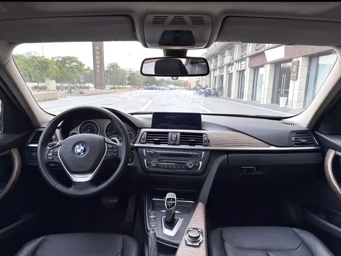 2016 BMW 3 Series 320i Fashion Edition — миниатюра 5