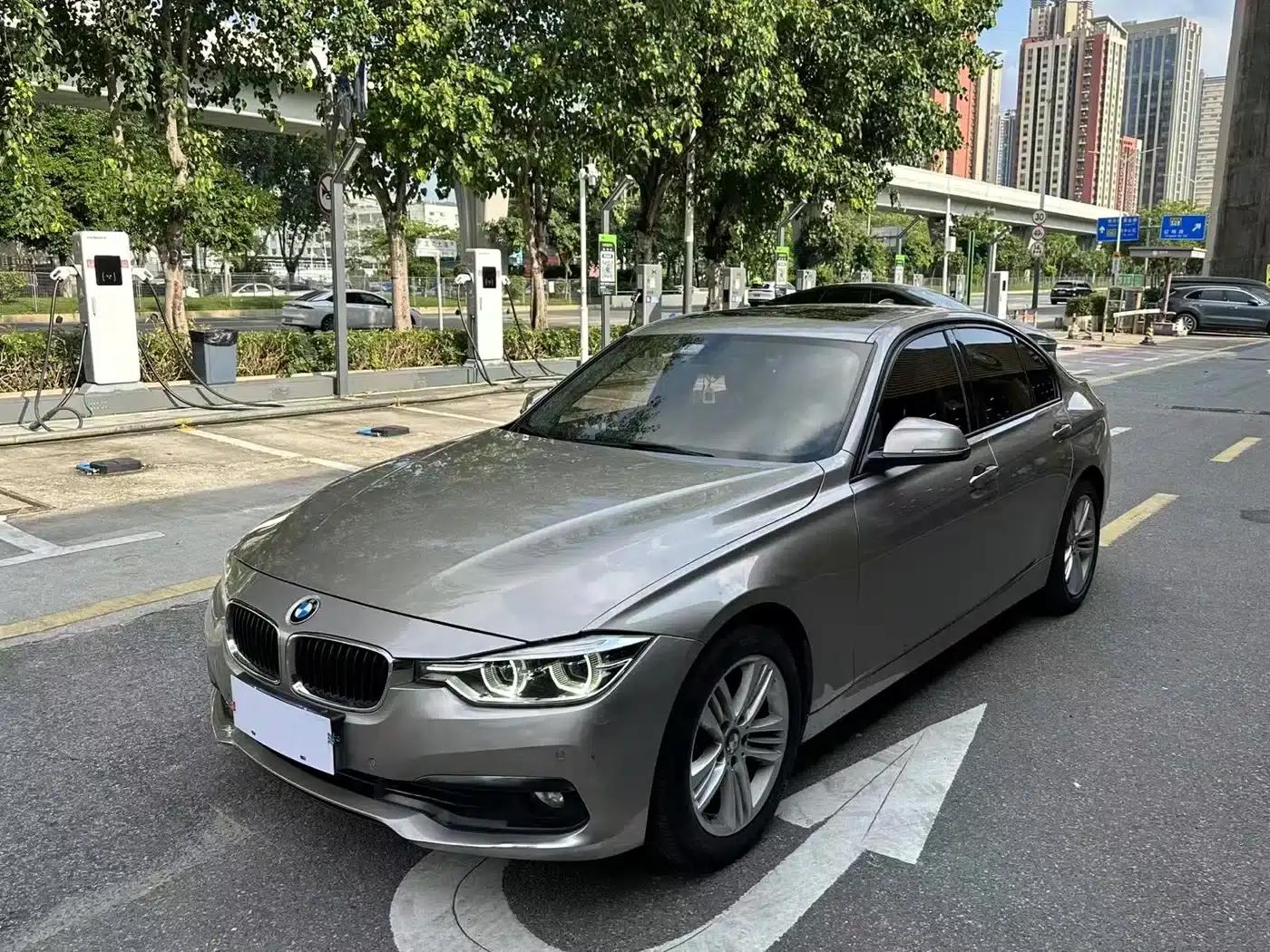 2017 BMW 3 Series 318i Fashion Edition — миниатюра 1