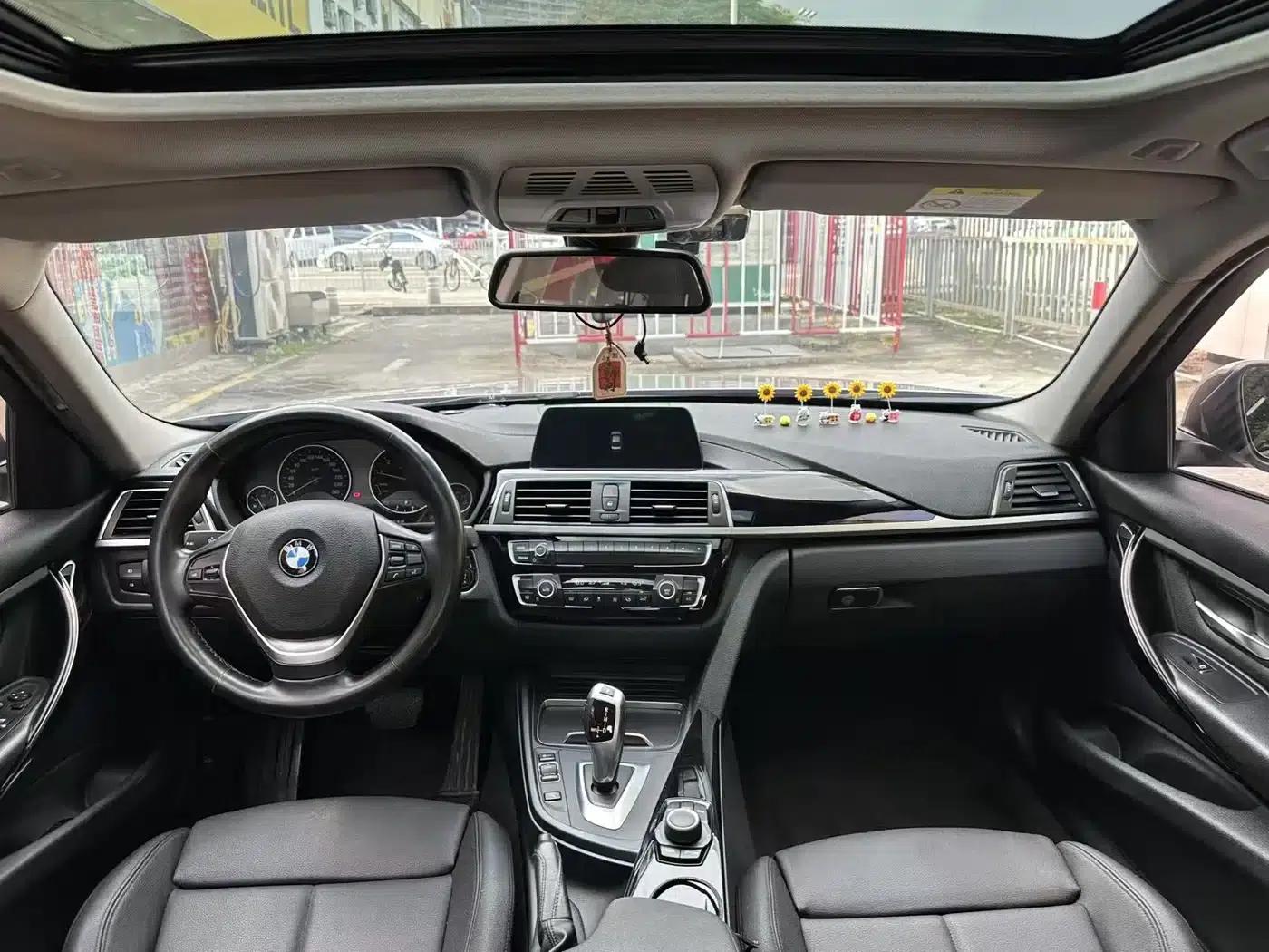 2017 BMW 3 Series 318i Fashion Edition — миниатюра 5