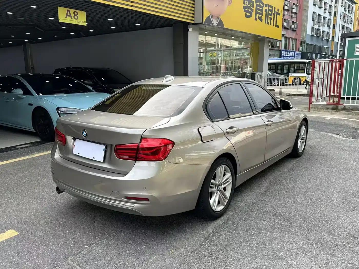 2017 BMW 3 Series 318i Fashion Edition — миниатюра 9