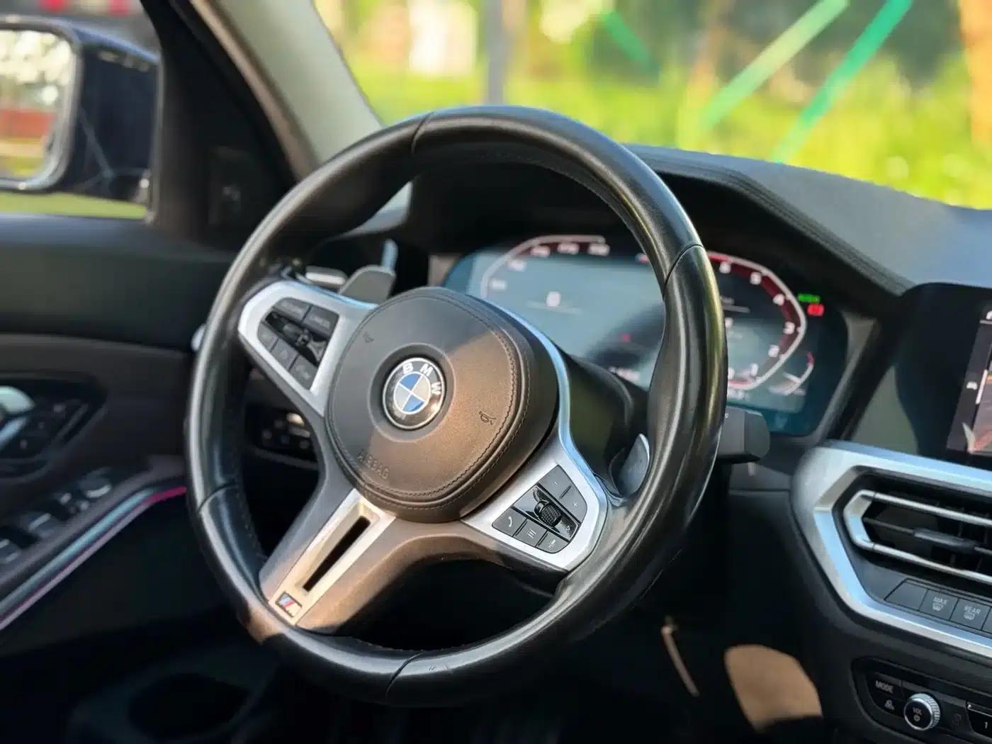 2021 BMW 3 Series 325i M Sport Shadow Edition — миниатюра 15