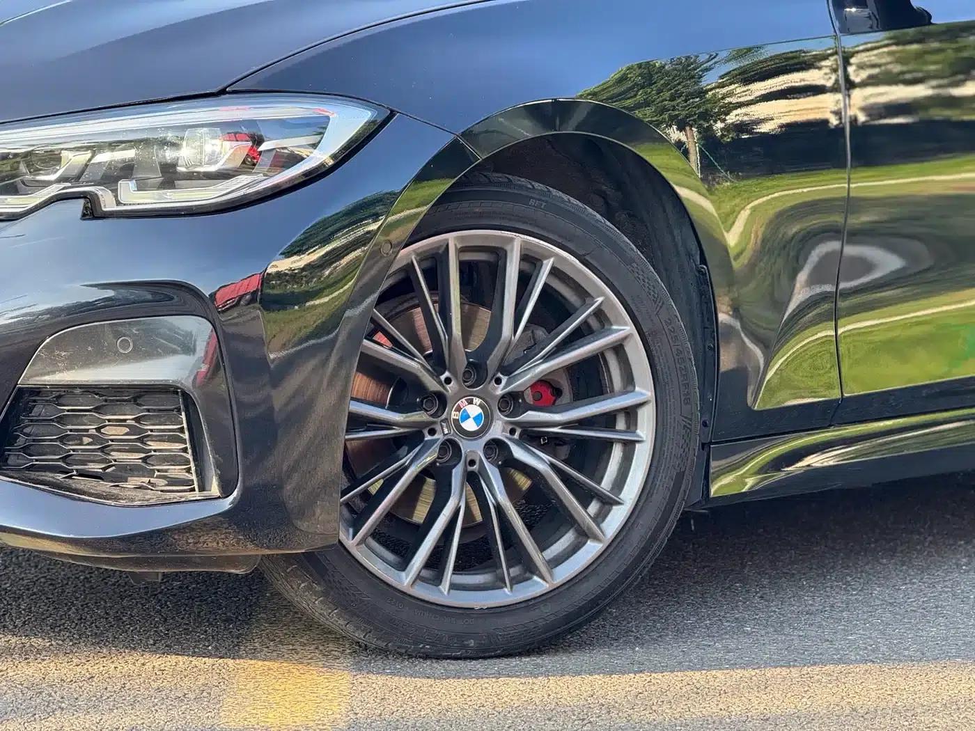 2021 BMW 3 Series 325i M Sport Shadow Edition — миниатюра 18