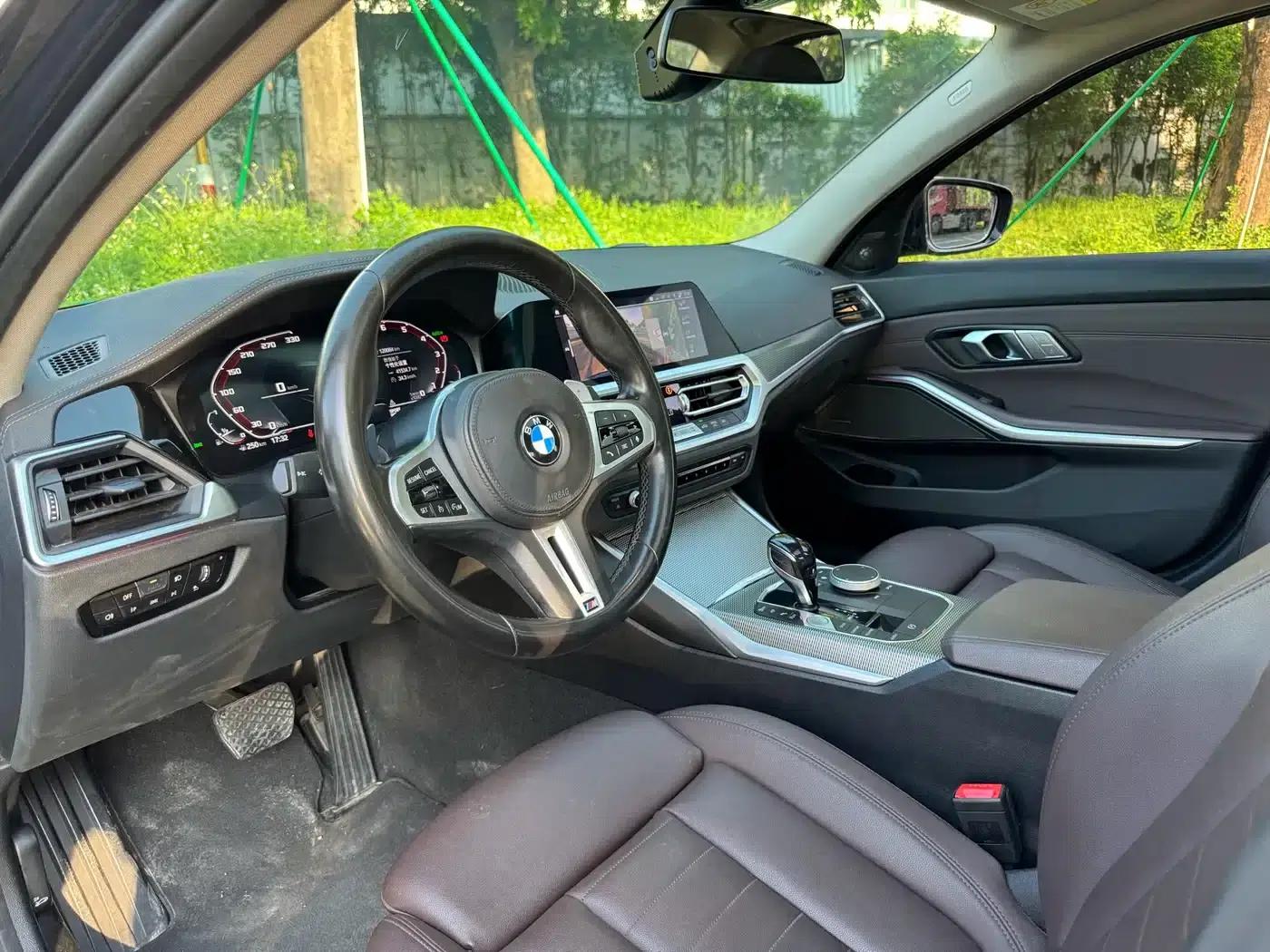 2021 BMW 3 Series 325i M Sport Shadow Edition — миниатюра 8