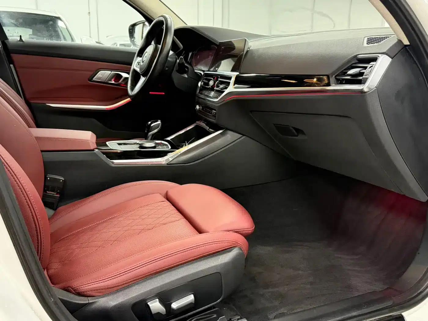 2022 BMW 3 Series 320Li M Sport Package — миниатюра 18