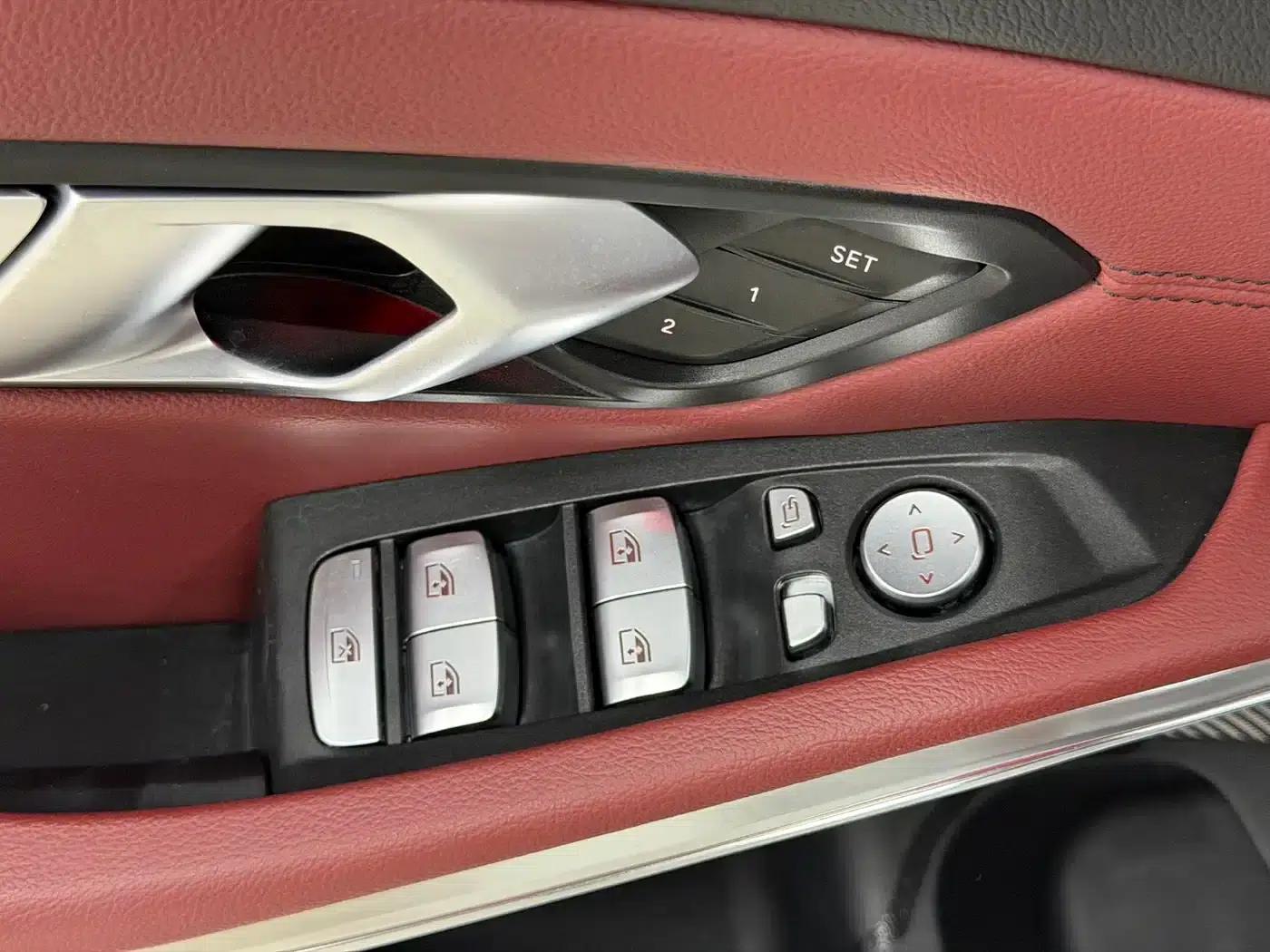 2022 BMW 3 Series 320Li M Sport Package — миниатюра 7