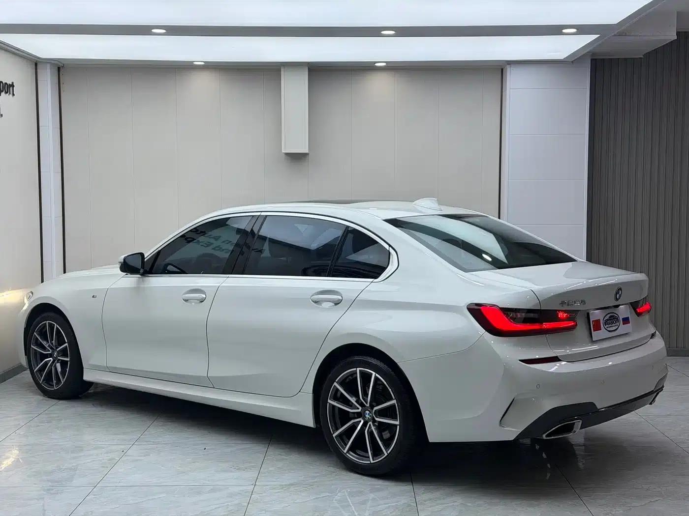 2022 BMW 3 Series Facelift 320Li M Sport Package — миниатюра 6
