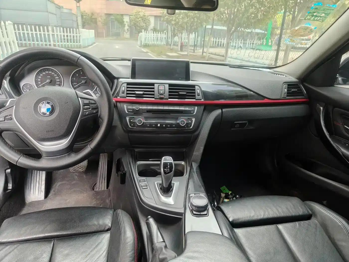 2014 BMW 3 Series 320i Sport Design Package — миниатюра 5
