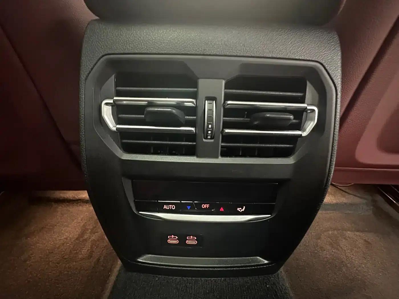 2023 BMW 3 Series 320Li M Sport Package — миниатюра 20