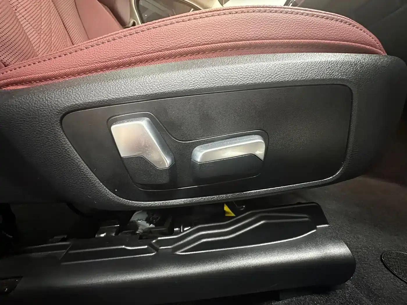 2023 BMW 3 Series 320Li M Sport Package — миниатюра 22