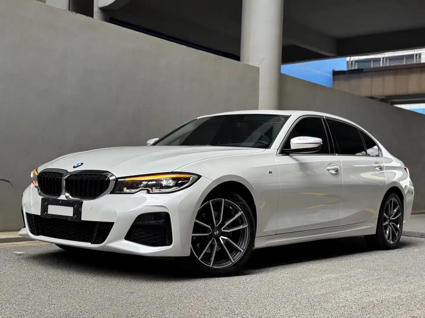 2022 BMW 3 Series 320Li M Sport Package — миниатюра 1