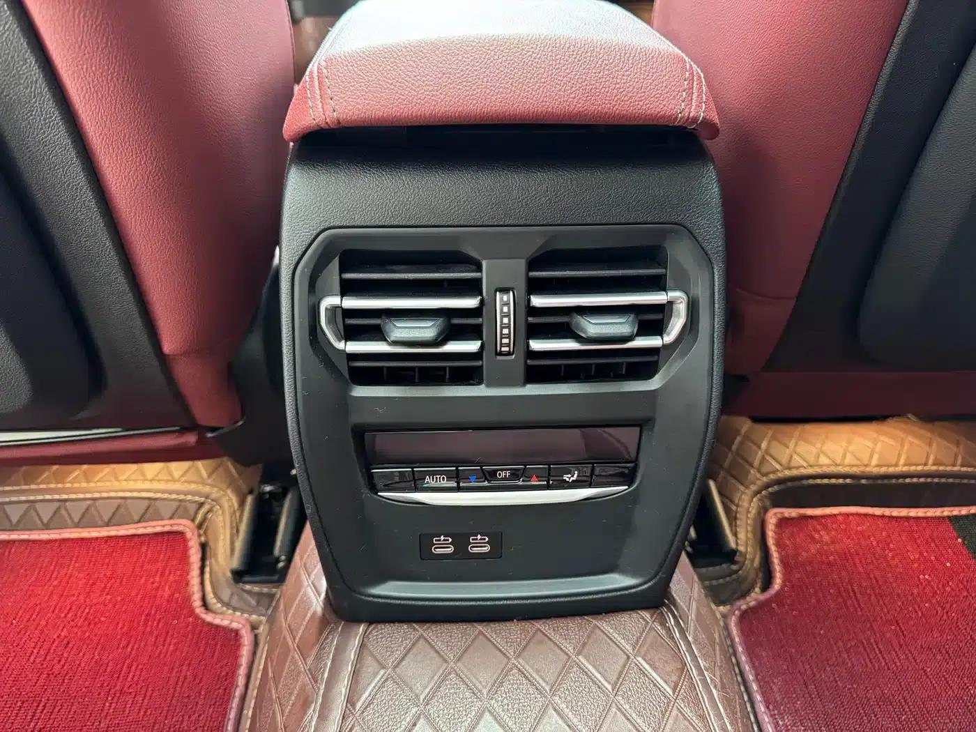 2022 BMW 3 Series 320Li M Sport Package — миниатюра 12