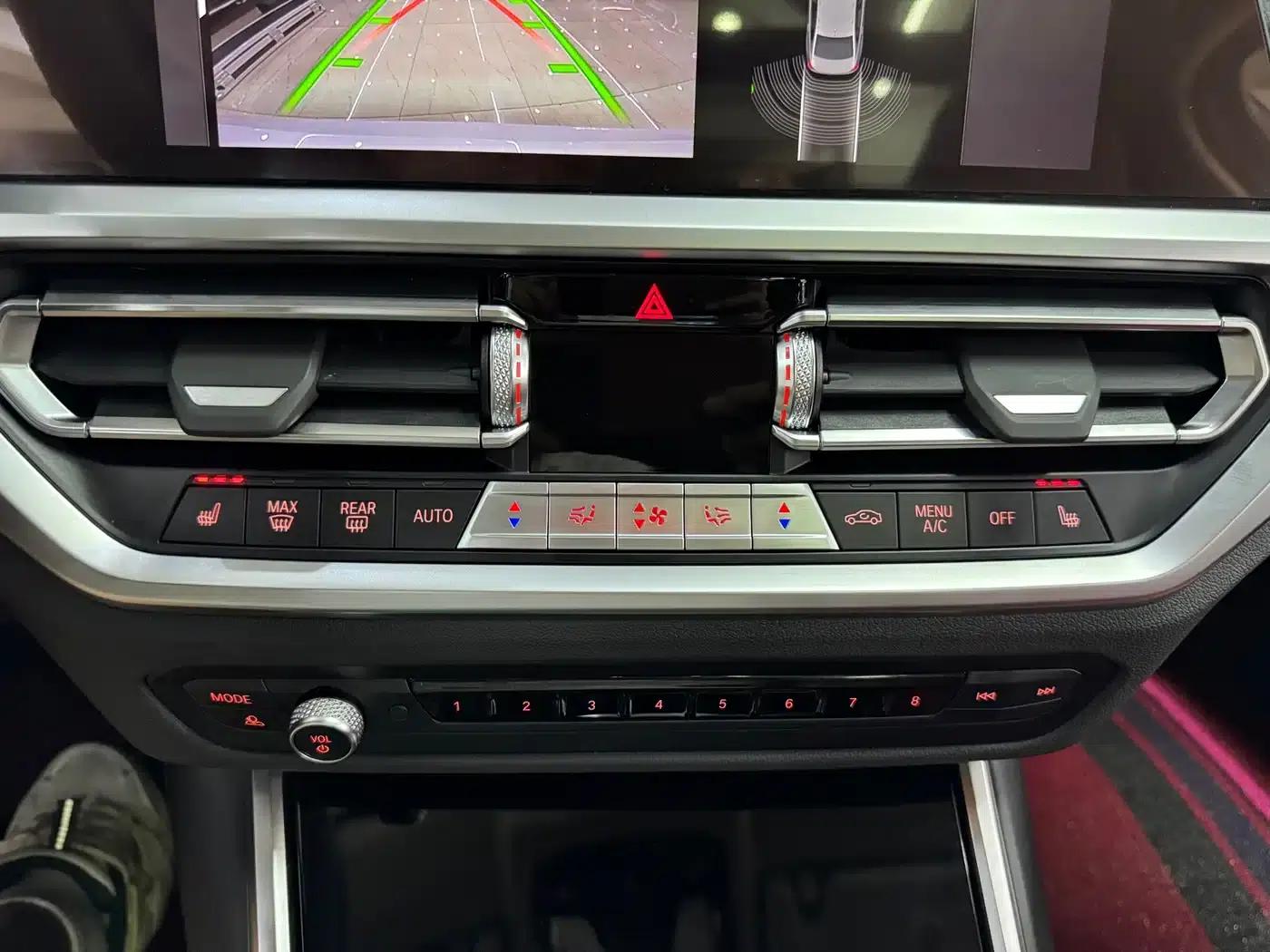 2022 BMW 3 Series 320Li M Sport Package — миниатюра 26