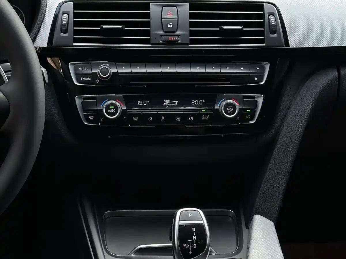 2017 BMW 3 Series 320i M Sport — миниатюра 9