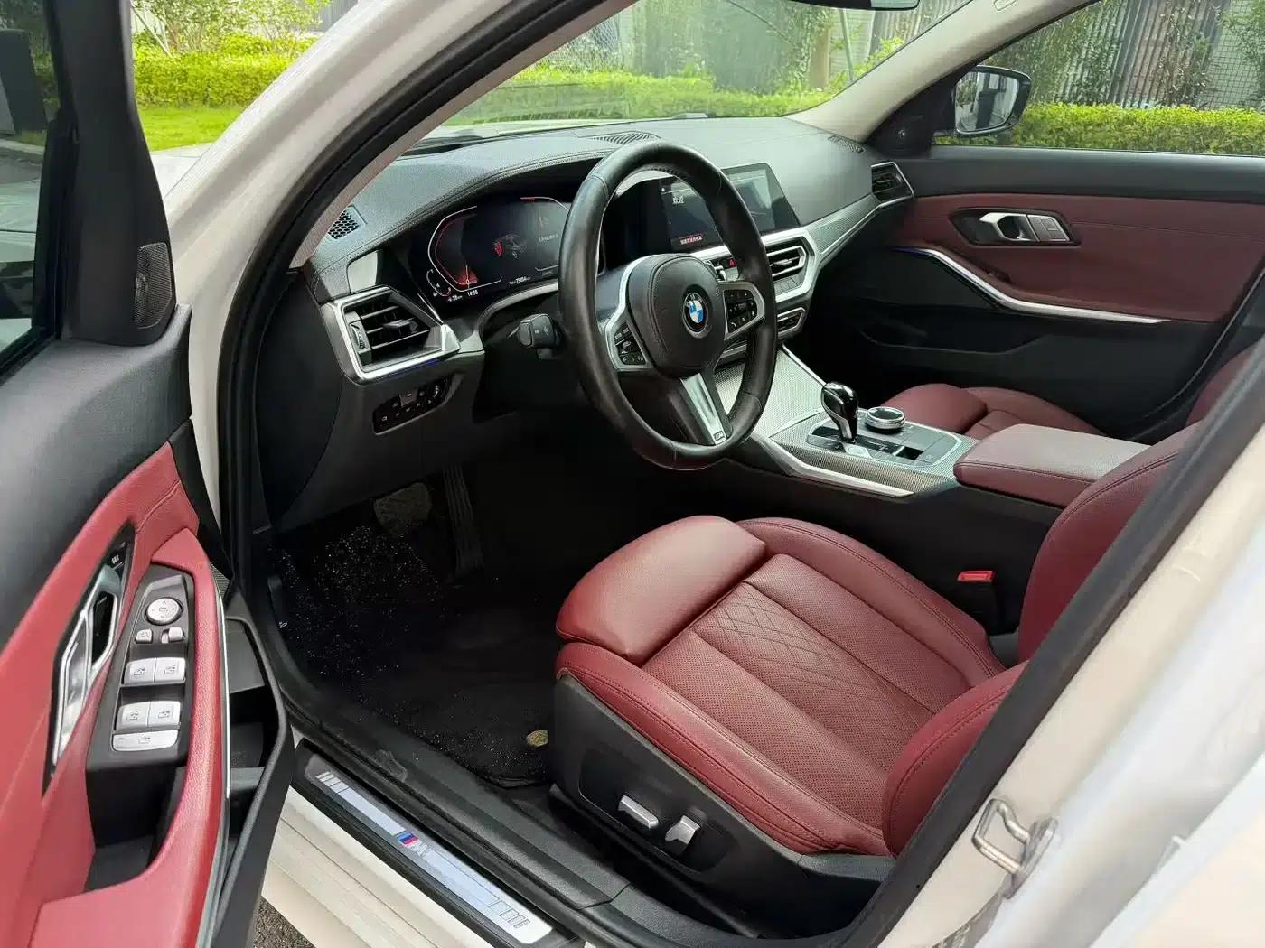 2022 BMW 3 Series Facelift 330i M Sport Shadow Edition — миниатюра 4