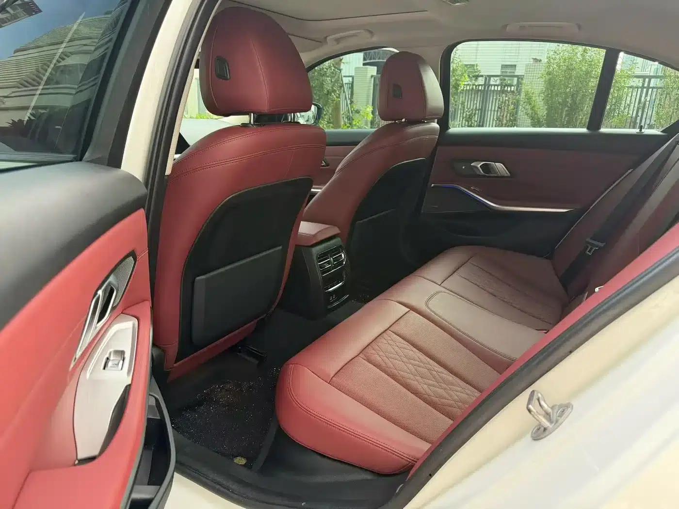 2022 BMW 3 Series Facelift 330i M Sport Shadow Edition — миниатюра 6