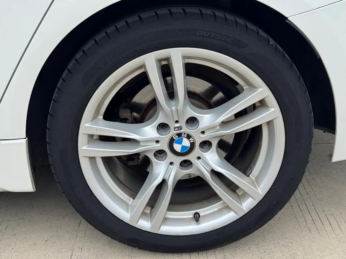 2017 BMW 3 Series 320i M Sport — миниатюра 5