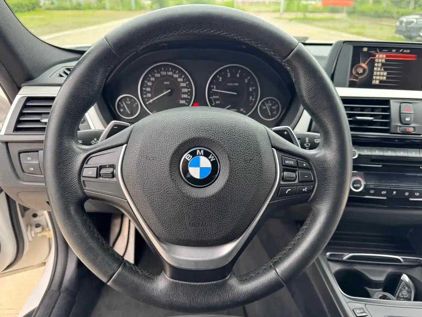 2017 BMW 3 Series 320i M Sport — миниатюра 10