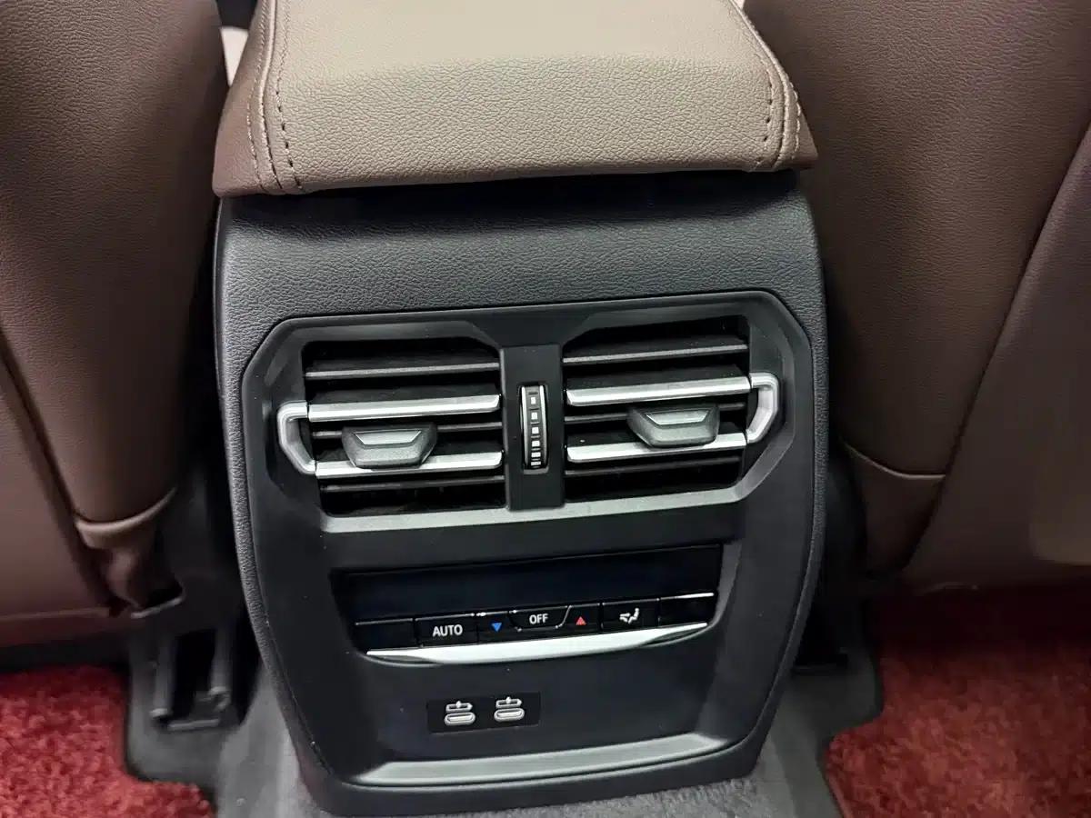 2023 BMW 3 Series 320Li M Sport Package — миниатюра 13