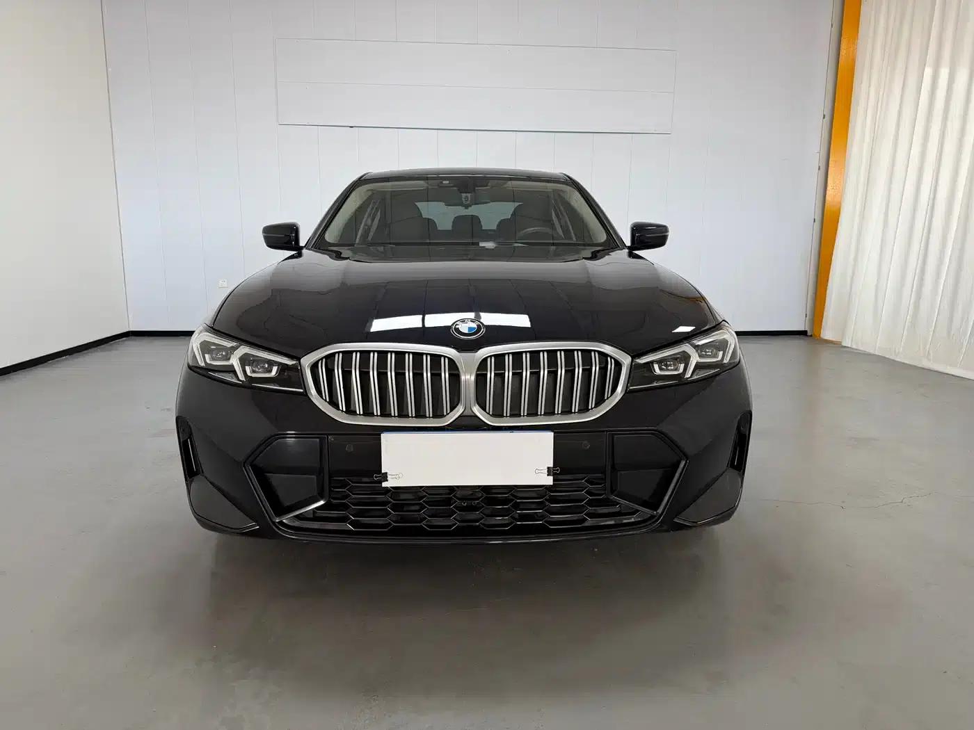 2023 BMW 3 Series 320Li M Sport Package — миниатюра 3