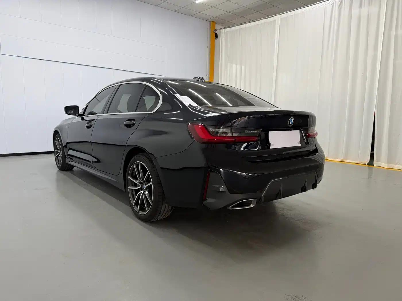 2023 BMW 3 Series 320Li M Sport Package — миниатюра 4