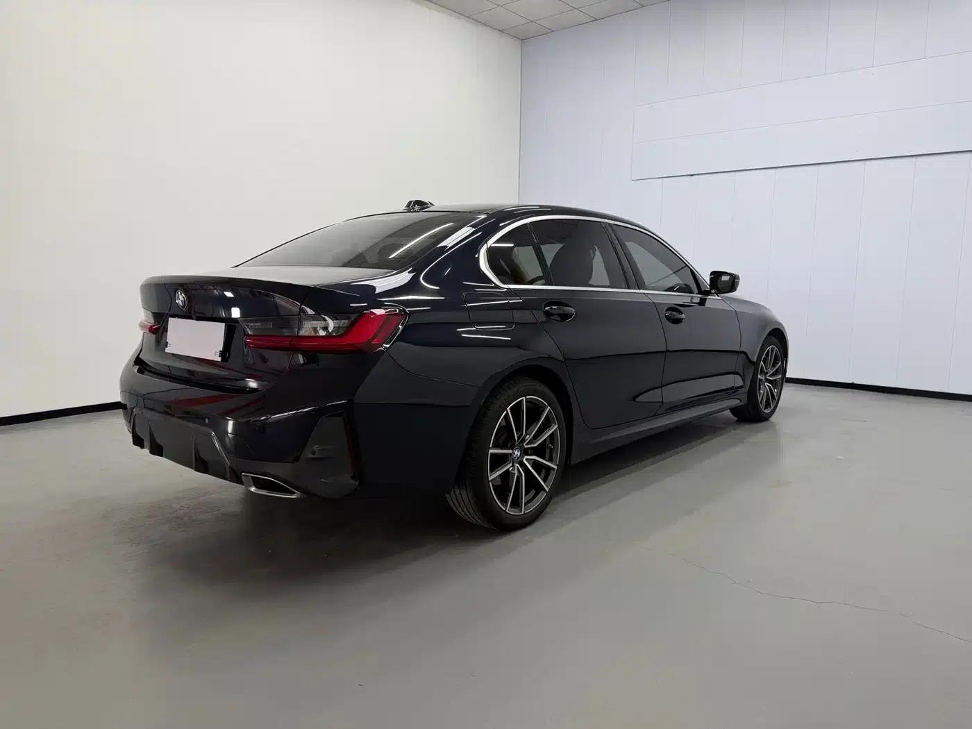 2023 BMW 3 Series 320Li M Sport Package — миниатюра 6