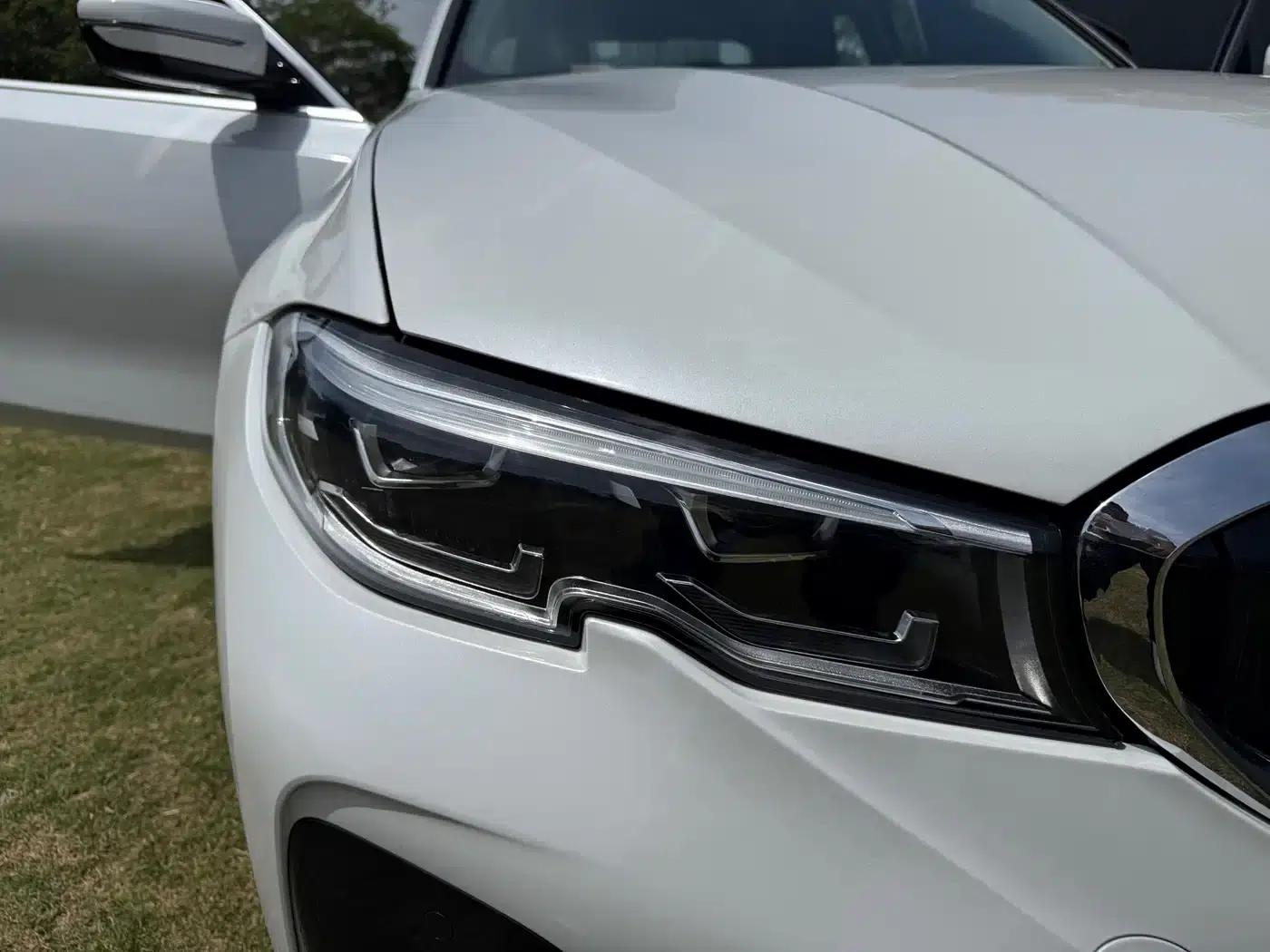 2021 BMW 3 Series 325Li M Sport Package — миниатюра 15