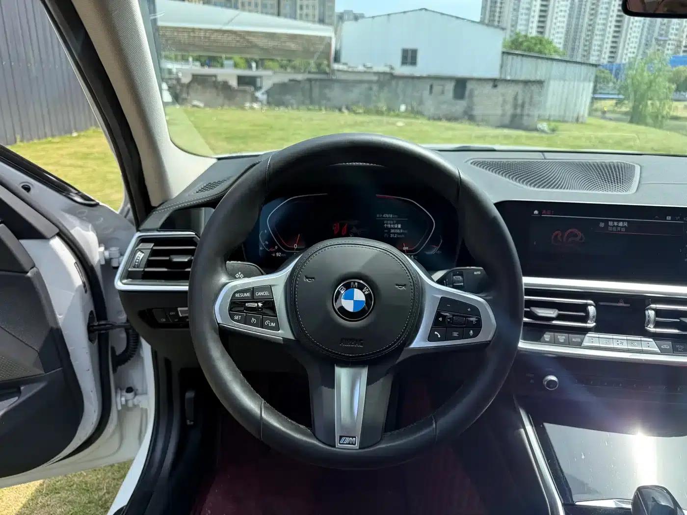 2021 BMW 3 Series 325Li M Sport Package — миниатюра 10